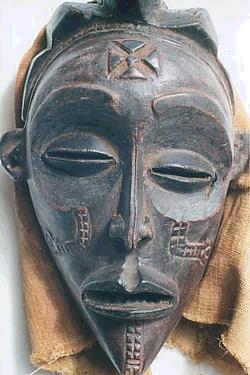 Tchokwe Mwana Pwo African Mask