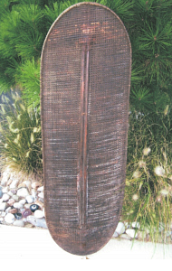 Antique War Shield: Ngandu, Saka, Tsongo, Kota